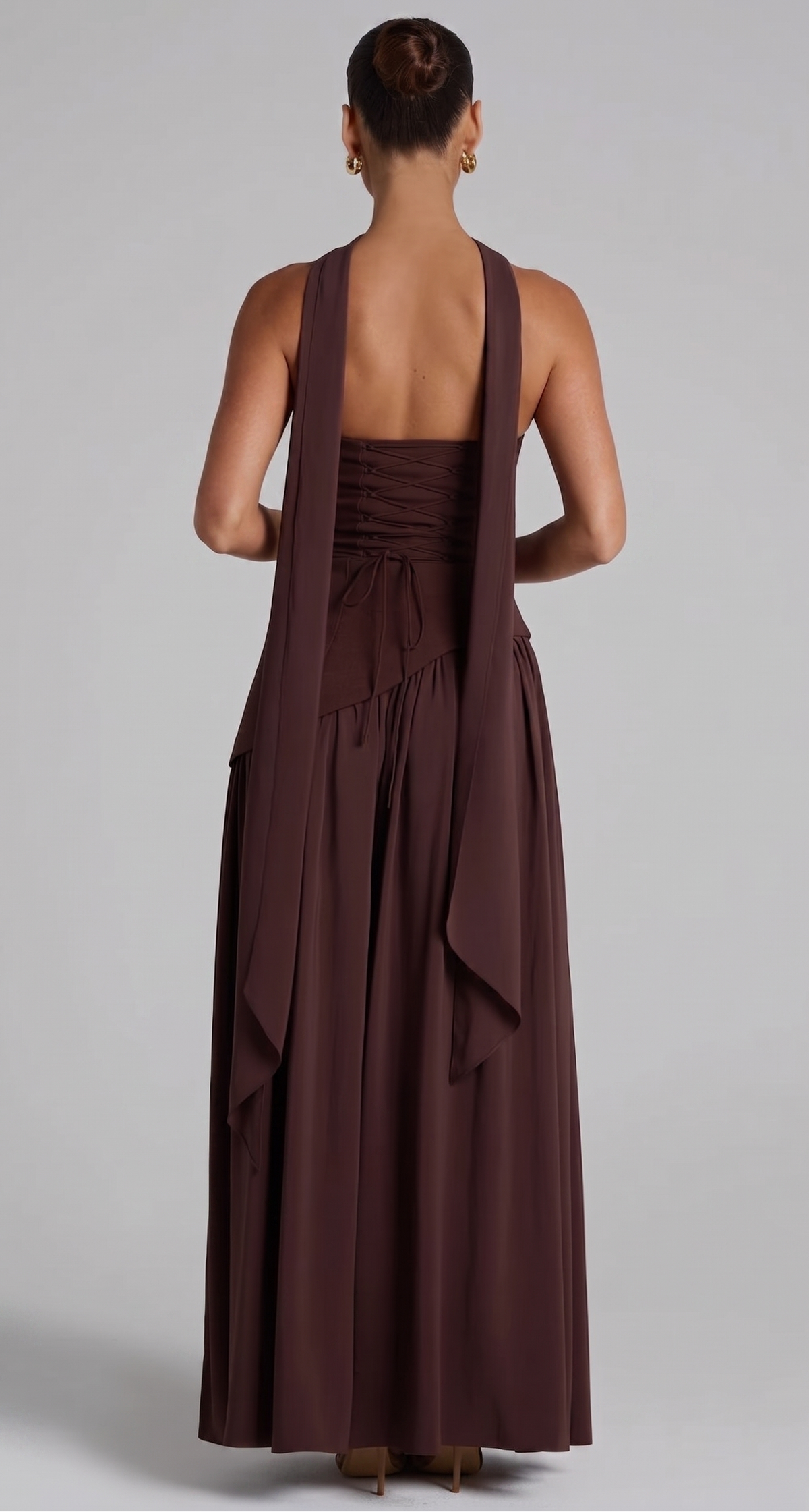 Elegantes Maxikleid mit Schal