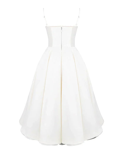 Ausgestelltes Abendkleid